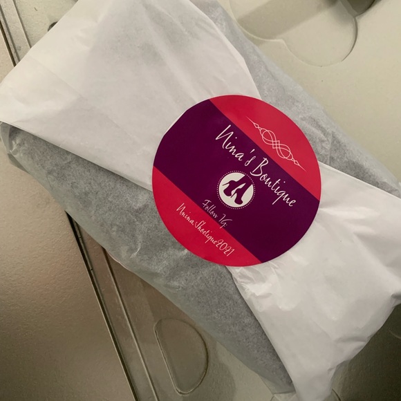 Meet your Posher, Nina - Picture 5 of 5